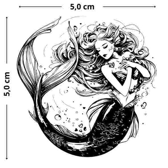 Meerjungfrau im Barbie-Style – temporäres Tattoo mit einem verspielten und mädchenhaften Design, ideal für einen süßen und glamourösen Look.
