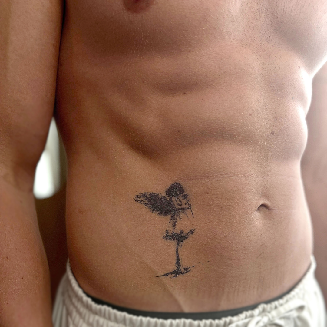 Mädchen mit Rose im Banksy-Style - Temporäres Tattoo (hält bis zu 2 Wochen)